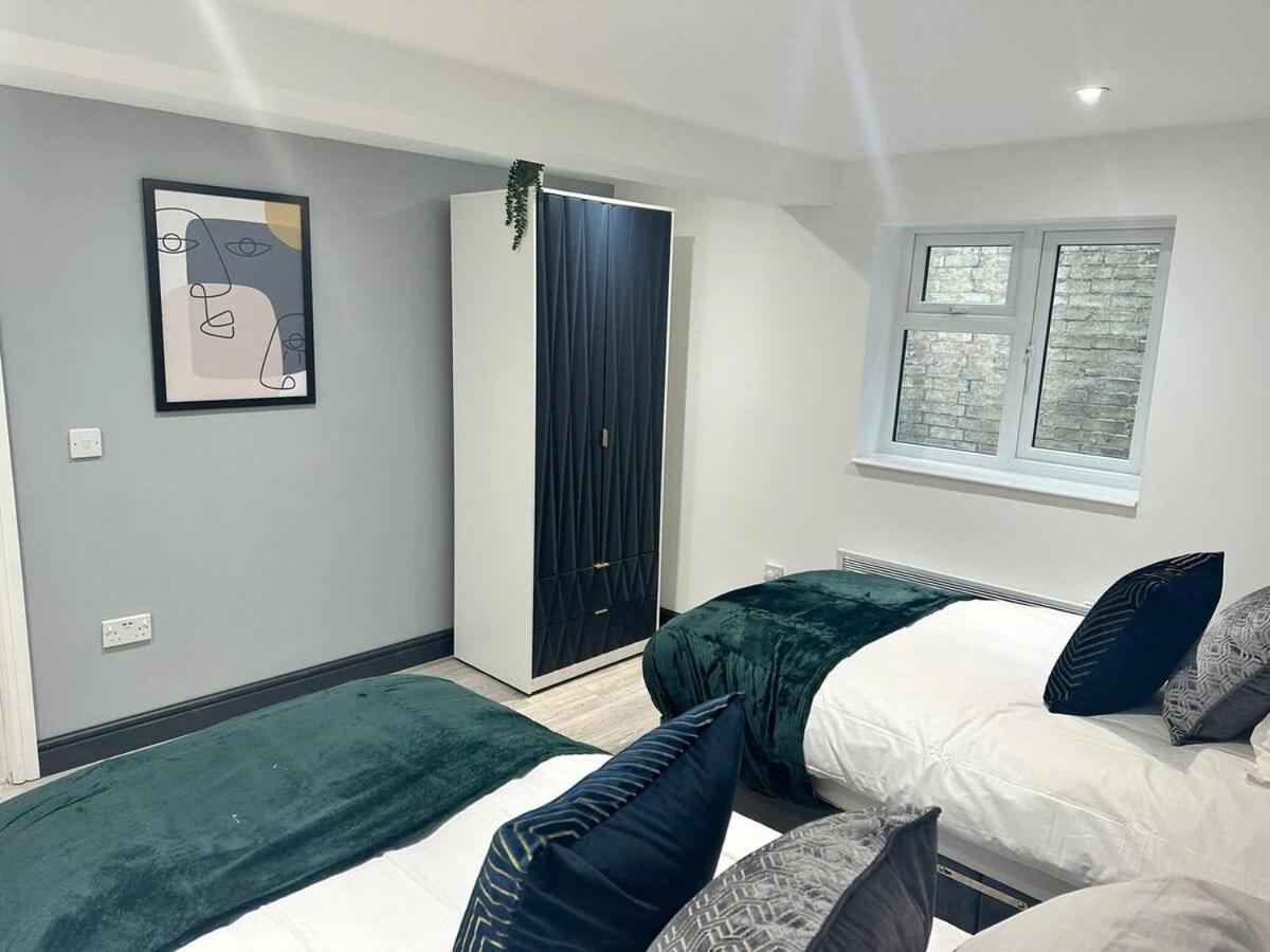 1 Bedroom Apartment - Abacus House - Huntingdon Town Centre - Contractor Friendly - Free Parking - Full Kitchen - Washer Dryer - Spacious - Ideal For Work Stays Exterior foto